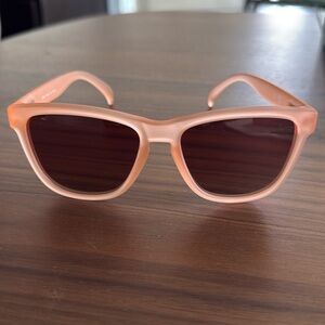 Goodr sunglasses OG style (Don’t Make Me Blush)